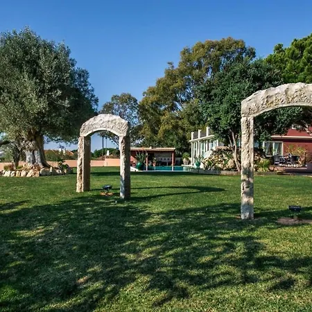 Mauri Luxe - Beautiful Beachfront Holiday home