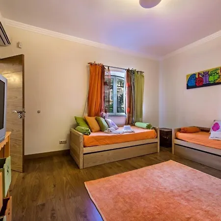 Mauri Luxe - Beautiful Beachfront Holiday home