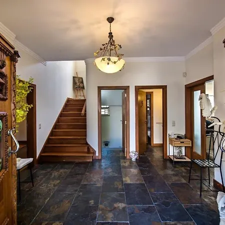 Mauri Luxe - Beautiful Beachfront Holiday home