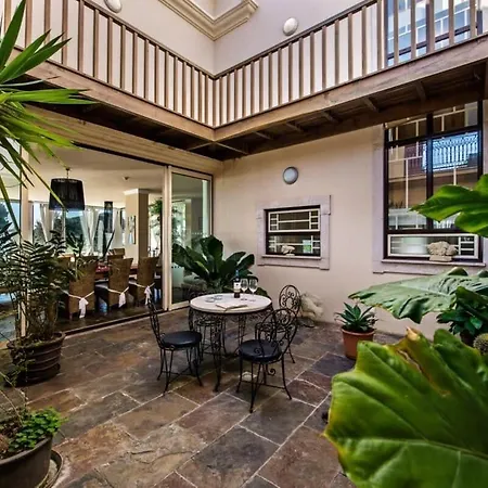 Mauri Luxe - Beautiful Beachfront Дом отдыха *