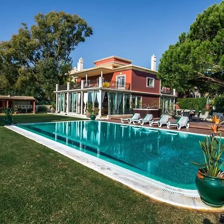 Mauri Luxe - Beautiful Beachfront Holiday home *