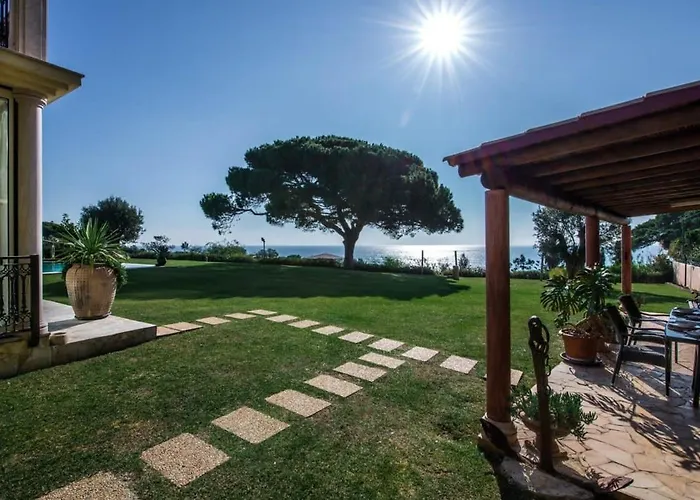Mauri Luxe - Beautiful Beachfront *