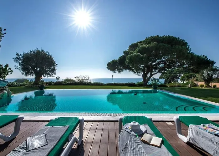 Mauri Luxe - Beautiful Beachfront Дом отдыха Албуфейра